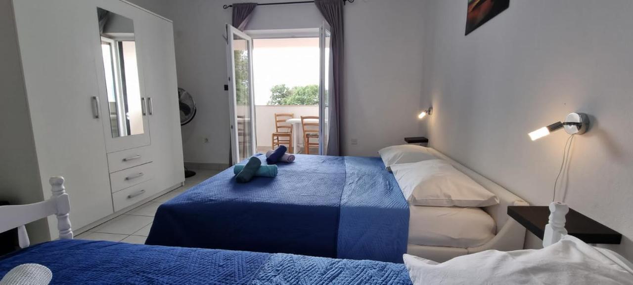 Apartments La Playa Pula Exterior photo